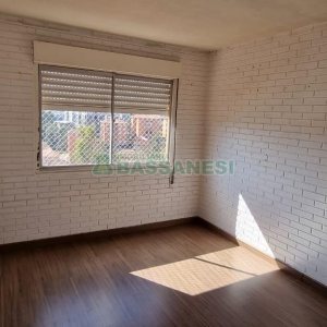 Apartamento com 89m², 2 dormitórios, 2 vagas, no bairro Madureira em Caxias do Sul para Alugar