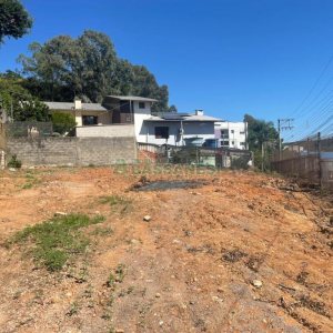 Terreno com 355m², no bairro Colina Sorriso em Caxias do Sul para Comprar