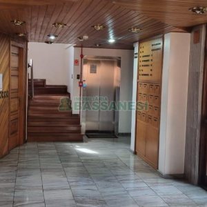 Apartamento com 171m², 3 dormitórios, 2 vagas, no bairro Centro em Caxias do Sul para Comprar