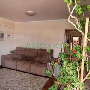 Apartamento com 171m², 3 dormitórios, 2 vagas, no bairro Centro em Caxias do Sul para Comprar