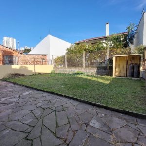Casa com 179m², 3 dormitórios, 2 vagas, no bairro Santa Catarina em Caxias do Sul para Comprar