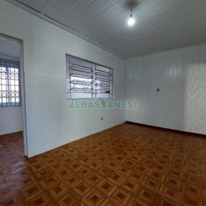 Casa com 140m², 3 dormitórios, 3 vagas, no bairro Santa Catarina em Caxias do Sul para Comprar