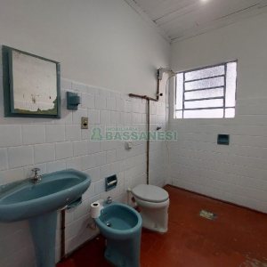 Casa com 140m², 3 dormitórios, 3 vagas, no bairro Santa Catarina em Caxias do Sul para Comprar