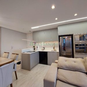 Apartamento com 51m², 2 dormitórios, 1 vaga, no bairro Nossa Senhora do Rosário em Caxias do Sul para Comprar