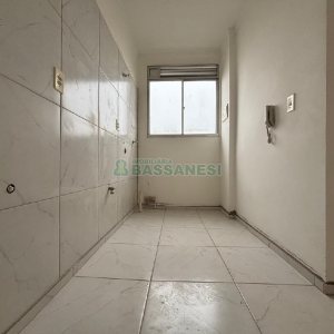 Apartamento com 42m², 2 dormitórios, 1 vaga, no bairro Bela Vista em Caxias do Sul para Alugar