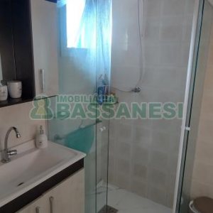 Apartamento com 78m², 2 dormitórios, 1 vaga, no bairro Centro em Caxias do Sul para Comprar