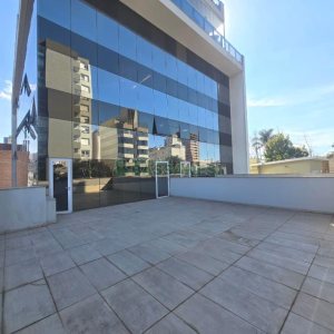 Sala com 65m², 2 vagas, no bairro Centro em Caxias do Sul para Alugar