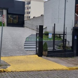 Terreno com 308m², no bairro Centro em Caxias do Sul para Comprar