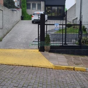 Terreno com 308m², no bairro Centro em Caxias do Sul para Comprar