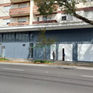Loja com 350m², no bairro Lourdes em Caxias do Sul para Alugar