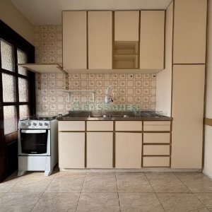 Apartamento com 86m², 2 dormitórios, 1 vaga, no bairro Cinqüentenário em Caxias do Sul para Alugar