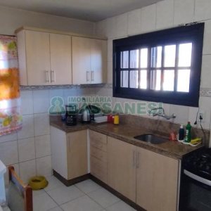 Casa com 169m², 2 dormitórios, no bairro Santa Catarina em Caxias do Sul para Comprar