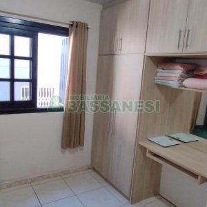 Casa com 169m², 2 dormitórios, no bairro Santa Catarina em Caxias do Sul para Comprar