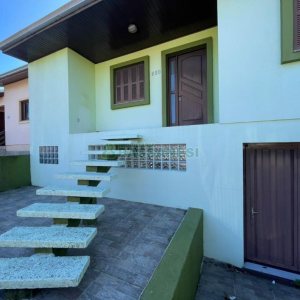 Casa com 200m², 2 dormitórios, 1 vaga, no bairro Santa Corona em Caxias do Sul para Comprar