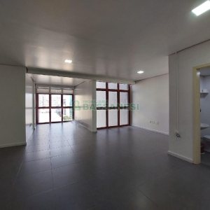 Sala com 55m², no bairro Centro em Caxias do Sul para Alugar