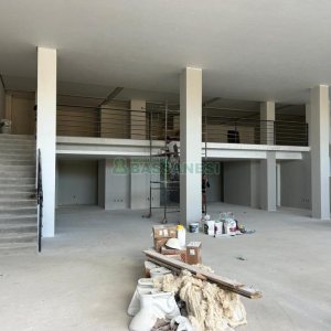 Loja com 180m², 9 vagas, no bairro Santa Catarina em Caxias do Sul para Alugar