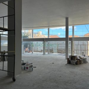 Loja com 180m², 9 vagas, no bairro Santa Catarina em Caxias do Sul para Alugar