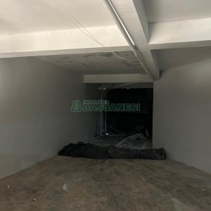 Loja com 180m², 9 vagas, no bairro Santa Catarina em Caxias do Sul para Alugar