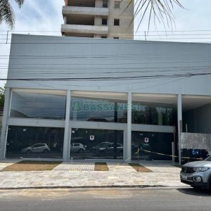 Loja com 180m², 7 vagas, no bairro Santa Catarina em Caxias do Sul para Alugar ou Comprar