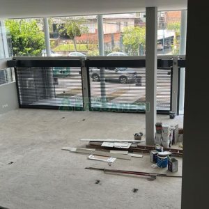 Loja com 180m², 7 vagas, no bairro Santa Catarina em Caxias do Sul para Alugar ou Comprar