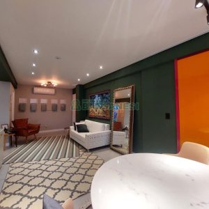 Apartamento com 60m², 1 vaga, no bairro Centro em Caxias do Sul para Comprar