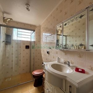 Casa Mobiliada com 92m², 2 dormitórios, no bairro Rio Branco em Caxias do Sul para Alugar