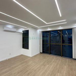 Sala com 46m², no bairro Centro em Caxias do Sul para Alugar