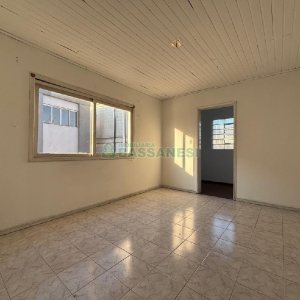 Casa Comercial com 230m², no bairro Sagrada Família em Caxias do Sul para Alugar