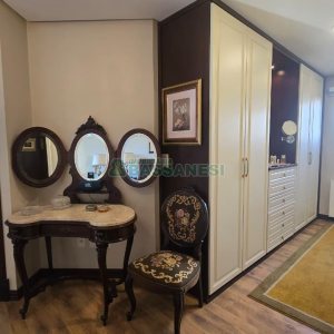 Apartamento com 313m², 3 dormitórios, 4 vagas, no bairro Exposição em Caxias do Sul para Comprar