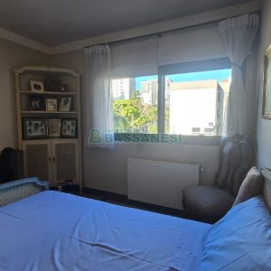 Apartamento com 313m², 3 dormitórios, 4 vagas, no bairro Exposição em Caxias do Sul para Comprar