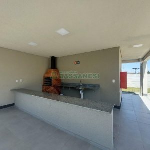 Apartamento com 38m², 2 dormitórios, 1 vaga, no bairro Desvio Rizzo em Caxias do Sul para Alugar