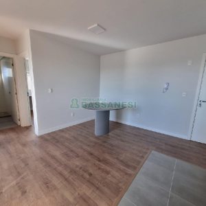 Apto Mobiliado com 55m², 2 dormitórios, 1 vaga, no bairro Panazzolo em Caxias do Sul para Alugar