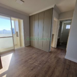 Apto Mobiliado com 55m², 2 dormitórios, 1 vaga, no bairro Panazzolo em Caxias do Sul para Alugar