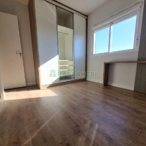 Apto Mobiliado com 55m², 2 dormitórios, 1 vaga, no bairro Panazzolo em Caxias do Sul para Alugar