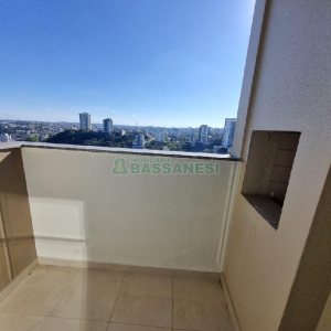 Apto Mobiliado com 55m², 2 dormitórios, 1 vaga, no bairro Panazzolo em Caxias do Sul para Alugar