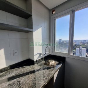 Apto Mobiliado com 55m², 2 dormitórios, 1 vaga, no bairro Panazzolo em Caxias do Sul para Alugar