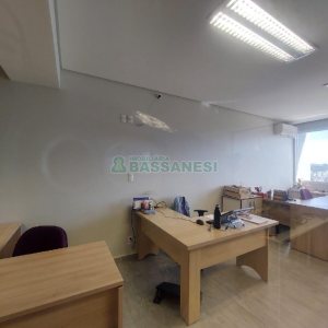 Sala com 64m², 1 vaga, no bairro São Pelegrino em Caxias do Sul para Alugar