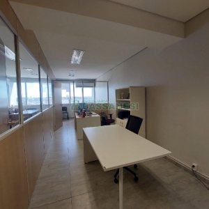 Sala com 64m², 1 vaga, no bairro São Pelegrino em Caxias do Sul para Alugar