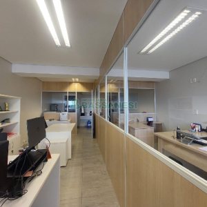 Sala com 64m², 1 vaga, no bairro São Pelegrino em Caxias do Sul para Alugar