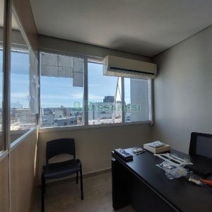 Sala com 64m², 1 vaga, no bairro São Pelegrino em Caxias do Sul para Alugar