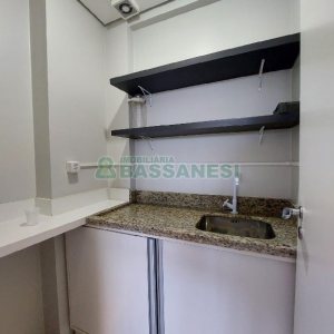 Sala com 64m², 1 vaga, no bairro São Pelegrino em Caxias do Sul para Alugar