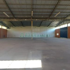 Pavilhão com 2100m², no bairro Linha 40 em Caxias do Sul para Alugar