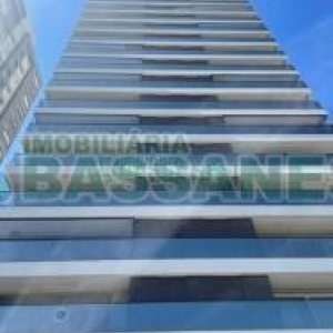 Apartamento com 176m², 3 dormitórios, 2 vagas, no bairro Rio Branco em Caxias do Sul para Comprar