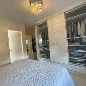 Apartamento com 86m², 2 dormitórios, 2 vagas, no bairro Nossa Senhora da Saúde em Caxias do Sul para Comprar