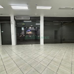 Loja com 102m², no bairro Centro em Caxias do Sul para Alugar
