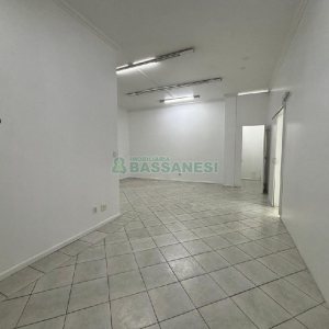 Loja com 102m², no bairro Centro em Caxias do Sul para Alugar