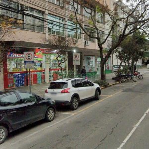 Loja com 102m², no bairro Centro em Caxias do Sul para Alugar