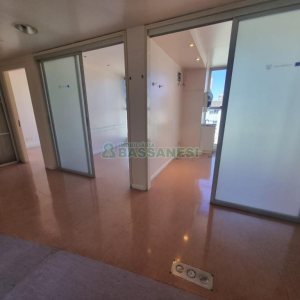 Sala com 200m², 1 vaga, no bairro Centro em Caxias do Sul para Alugar