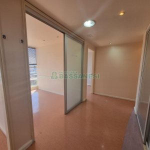 Sala com 200m², 1 vaga, no bairro Centro em Caxias do Sul para Alugar