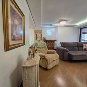 Apartamento com 198m², 3 dormitórios, 2 vagas, no bairro Centro em Caxias do Sul para Comprar